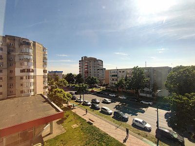 Apartament 3 camere de vanzare in zona ICIL
