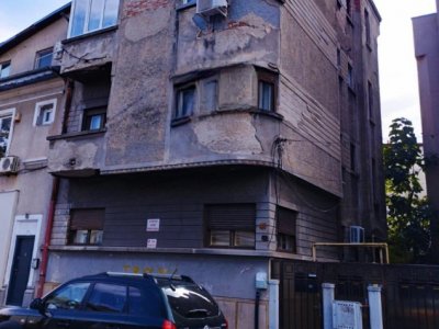 SE VINDE APARTAMENT SPATIOS 4 CAMERE 100MP IN ZONA PACHE PROTOPOPESCU-TRAIAN