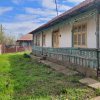 Casă bătrânească locuibilă, cu teren generos de 1500 mp,IF Dascălu, lângă Profi thumb 2