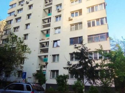 Apartament 2 camere, 50 mp, etaj 9/10, aproape de ParkLake și metrou