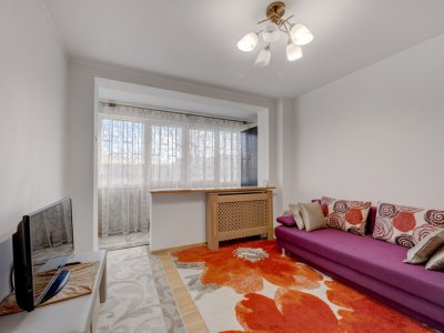 Apartament 3 camere parter, cu balcon, 10 min. Bucur Obor