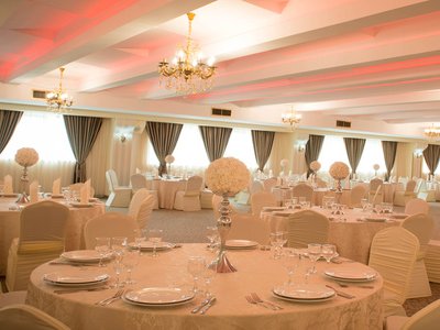 Spațiu evenimente tip ballroom, 440 mp + 1000 mp parcare privata