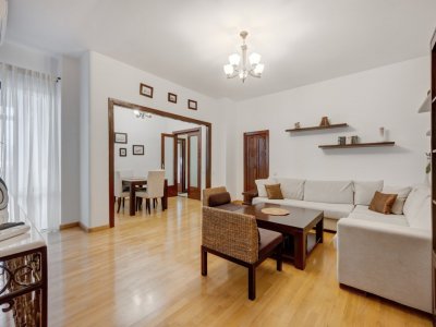CISMIGIU - BERZEI, APART. 3 CAM. FINISAT SI MANSARDA NEAMENAJATA, TOTAL 219 MP!