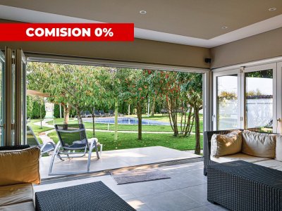 Private Estate lângă București | Vilă, Piscină & Sport Court