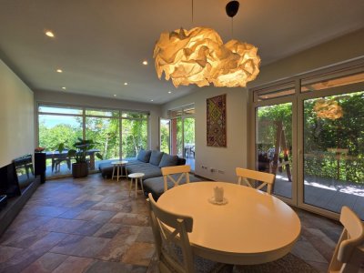 Refugiu Verde în Corbeanca – Vilă Premium cu Grădină Matură