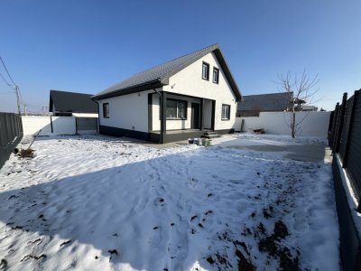 Exclusivitate, casa la sol cu posibilitate de mansardare, 3 camere, Valu lui Tr!