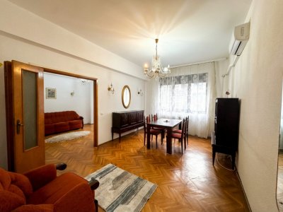Vânzare apartament 3 camere Eminescu