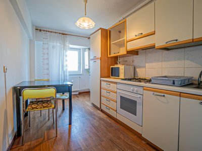 apartament 3 camere decomandate – Zona Dacia, Școala Spectrum