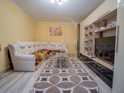 Casă de vânzare în Ovidiu – zonă centrală, complet renovată