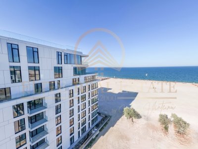 Stațiunea Mamaia – Vânzare apartament cu 4 camere, 3 bai cu vedere la mare.