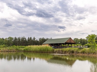 Motel, camping, piscina si lacuri de pescuit pe un teren de 49 285 mp