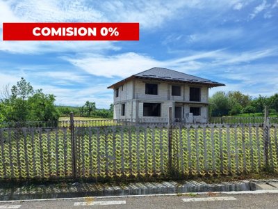 Casă  în Goranești-Topoloveni  construcție solidă, teren 1460 mp, zona superba