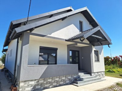 Casă nouă, prima închiriere – confort, eleganță și acces rapid către oraș