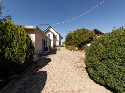 Casa visurilor cu livada roditoare si gradina amenajata Darmanesti-Arges