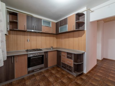 APARTAMENT 3 CAMERE MIOVENI