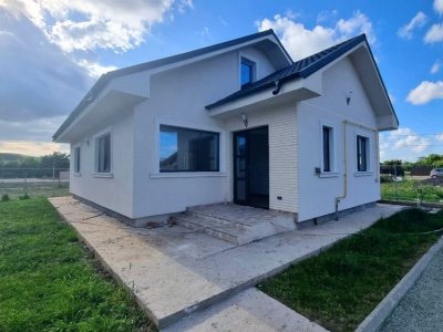 Valu lui Traian - Casa 3 camere teren teren 320 mp