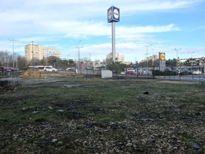 Teren cu autorizatie de constructie