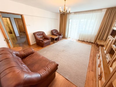 Central, apartament foarte spatios de inchiriat 2 camere pe strada Traian