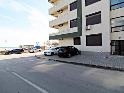 Apartament modern in prima linie la mare. Comision 0%.