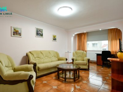 Casa de Cultura-3 camere transformat in 2 camere+zona dinning