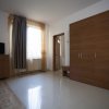 In centrul Statiunii Mamaia casa cu 17 Camere, si living direct la LAC thumb 70