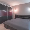 Apartament cu 3 camere la intrare in Mamaia in bloc cu piscina privata thumb 6