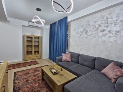 Tomis 1- Apartament de inchiriat 2 camere modern in bloc nou, cu loc de parcare 