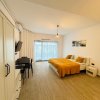 Studio cu vedere la mare - in ansamblu Casa del Mar! primul rand la plaja thumb 5