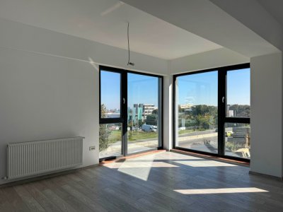 Apartament tip open space de vanzare in zona Tomis Plus - 2 cameren la etajul 1