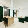 Apartament de inchiriat pe termen lung , curte proprie , parcare asigurata thumb 1