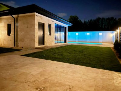 Casa deosebita 4 camere, cu piscina si crama