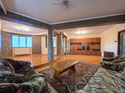 Apartament de 4 cam decomandat cu 163mp in centrul Constantei, zona Tomis Mall