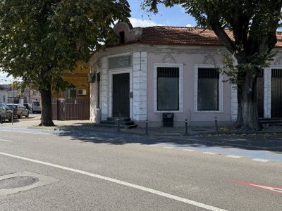 Bd.Mamaia cladire S+P suprafata 150 mp cu destinatie de spatiu comercial 