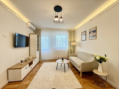 Apartament cu 3 camere zona Tomis 2 - Spitalul Judetean 