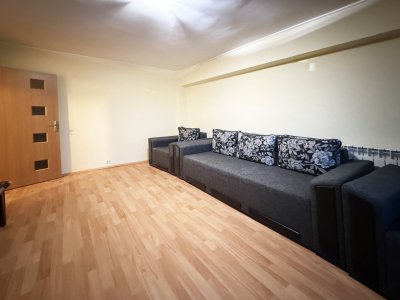 Far - Apartament cu 2 camere de închiriat, termen lung, decomandat. 