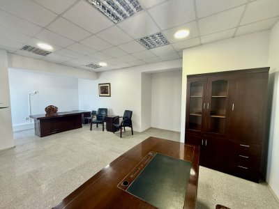Spatiu birouri zona Tomis Mall mobilat , cu toate utilitatile incluse