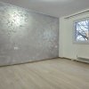 Apartament 4 camere renovat 2025 în Poarta 6 – decomandat, 2 băi, etaj 3 thumb 1