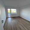 Apartament cu 3 camere, spatios, partial mobilat in cartierul Tractorul thumb 3