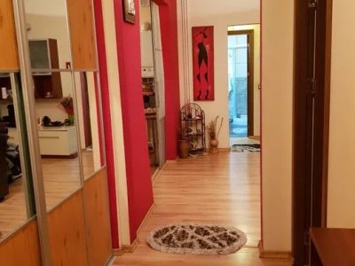 Apartament 3 camere, mansarda 1 Mai vechi, Far.