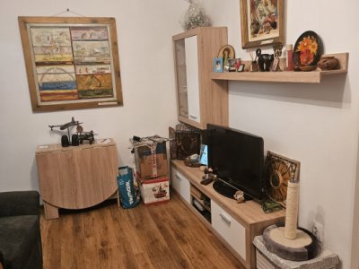 Apartament de inchiriat, compus din 2 camere situat in zona CASA DE CULTURA