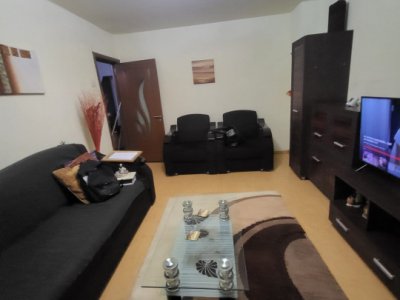 Apartament 3 camere situat in zona INEL I