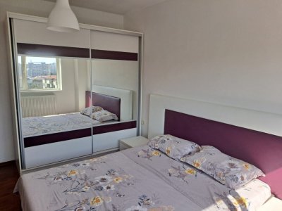 Apartament de inchiriat, 3 camere, situat in zona STADION