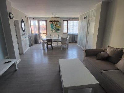 APARTAMENT situat in zona PIATA OVIDIU