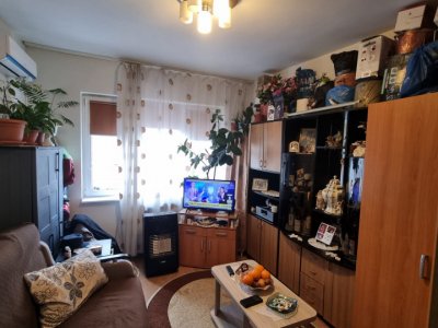 Garsoniera situata in zona CET