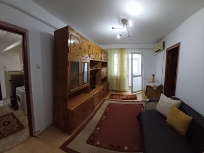 Apartament 2 camere Casa de Cultura