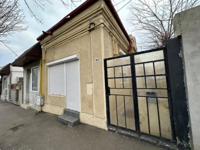 Casa situata in zona TOMIS II