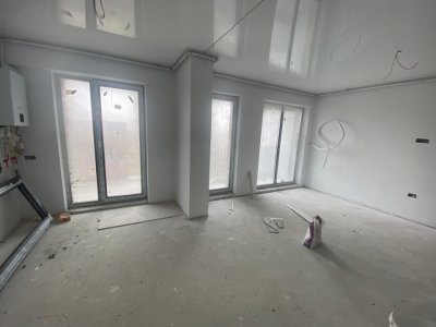 Apartament 3 camere, zona Stadion Constanta