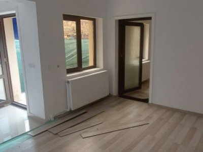 Casa 5 camere situata in zona MEDEEA