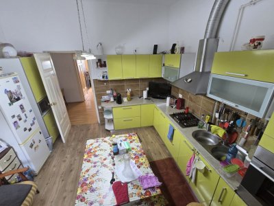 Apartament 3 camere zona Centru - plaja Modern