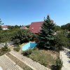 Povestea unei case la doar 200 m de valuri, cu piscină și terasă panoramică thumb 2